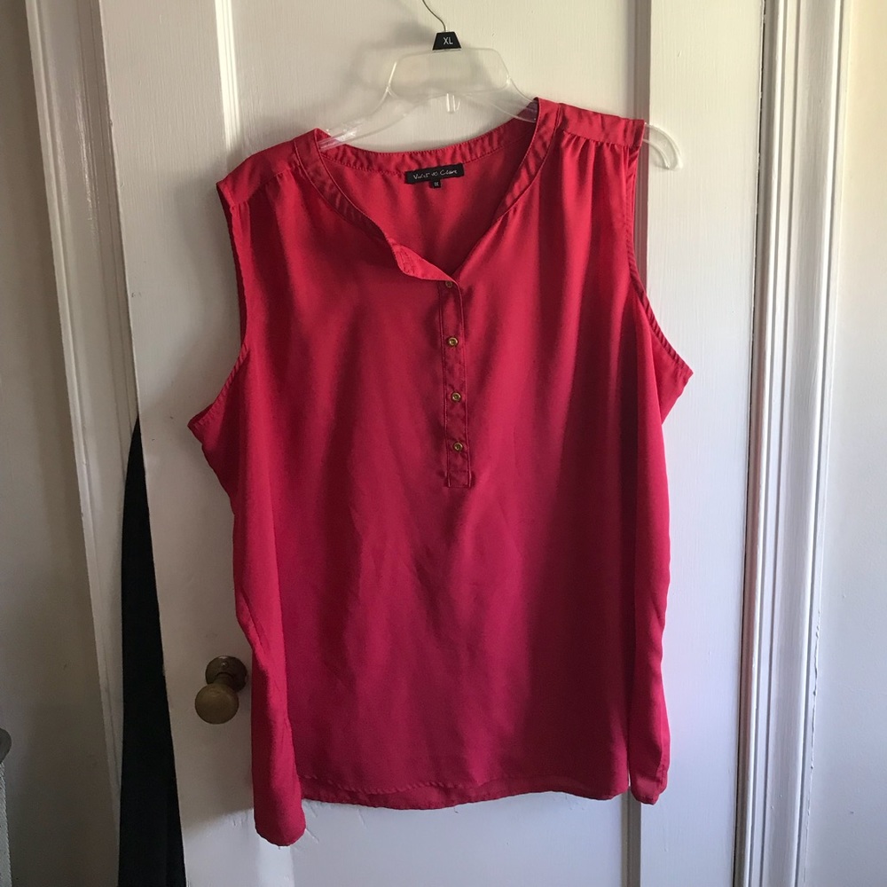 Sleeveless shirt 1x